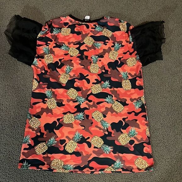 Minette 1XL T shirt with SLAY on front pineapples on back with ruffles sleeves - Picture 5 of 5